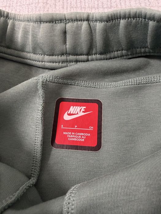 Nike Tech Fleece shorts