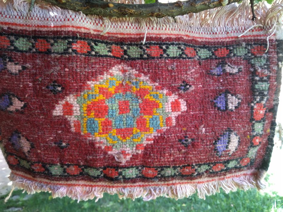 Коврик ручной работы.