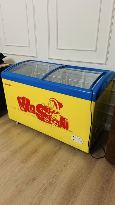 Морозильник 338л