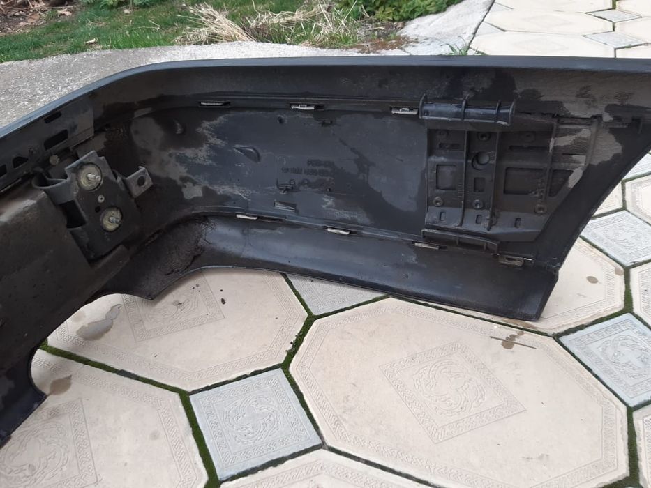 Продам задний бампер на мерседес w202.
