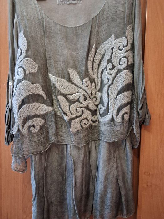 Продам женскую блузу. Италия