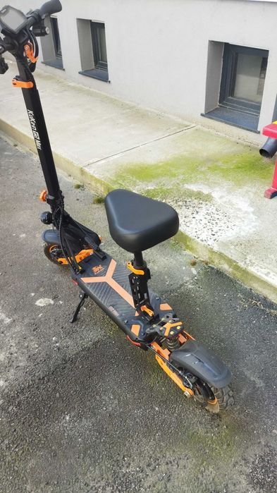 Vând trotineta kukirin G2 max