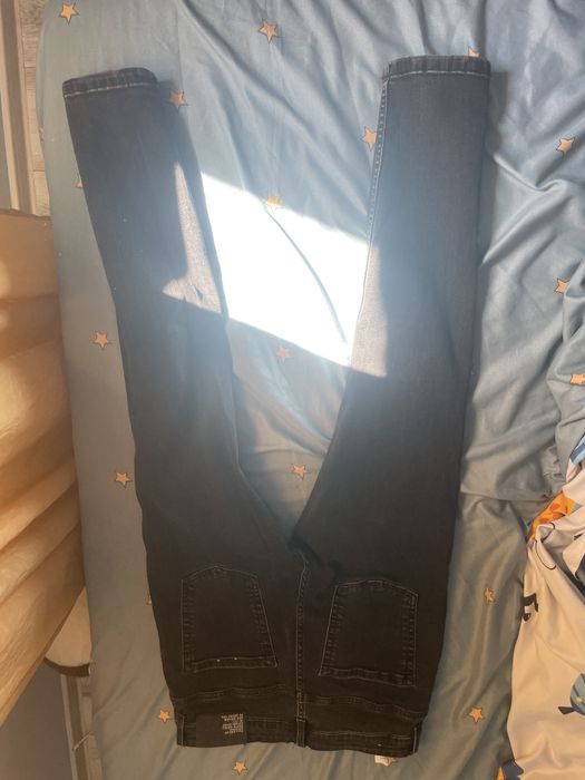 Vand blugi skinny bershka si pull&bear marimi 42 si 40