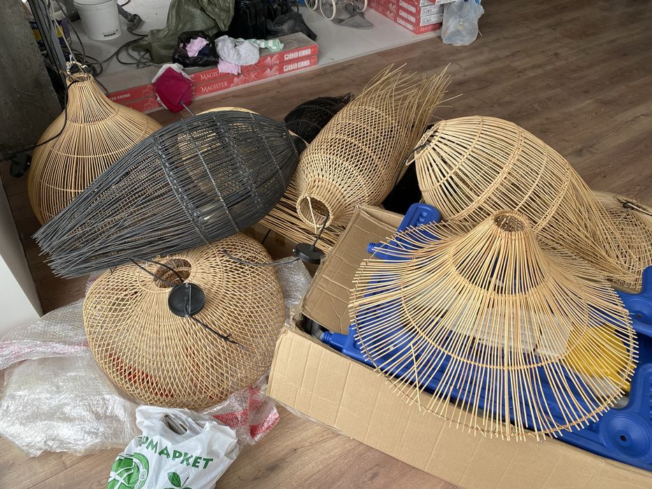 Продам ротанговые люстры