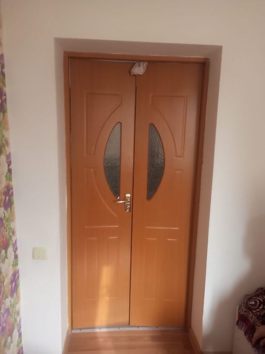 Продам двери б/у