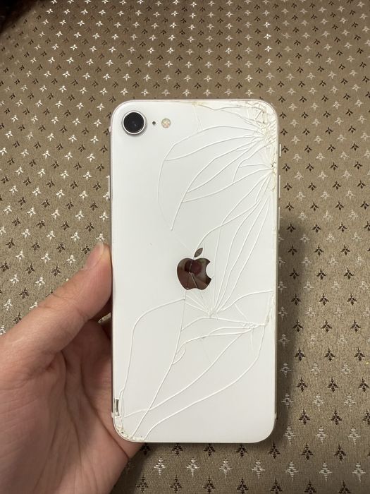 iPhone SE 2020, 128 GB