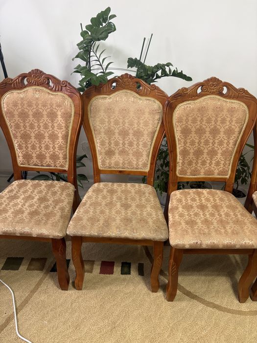 продаюся стулья 8 штук 15000тг