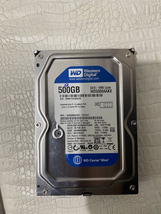 Монитор для видеонаблюдение и Жесткий диск