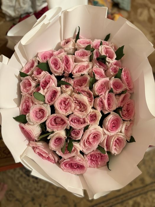 Букет цветов роза, спрей роза