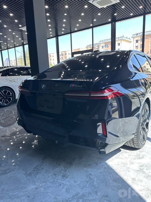 BMW i5 sotiladi!