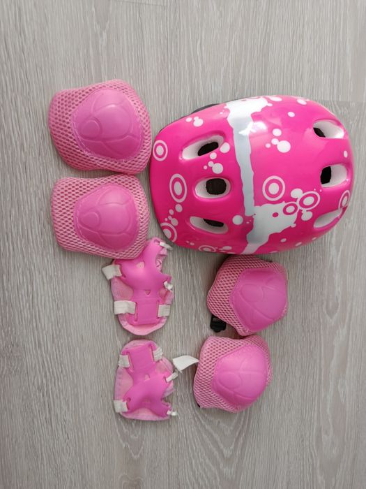 Роликовые коньки