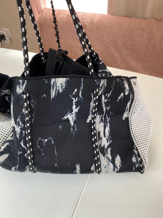 НАМАЛЕНИЕ Summerback black white