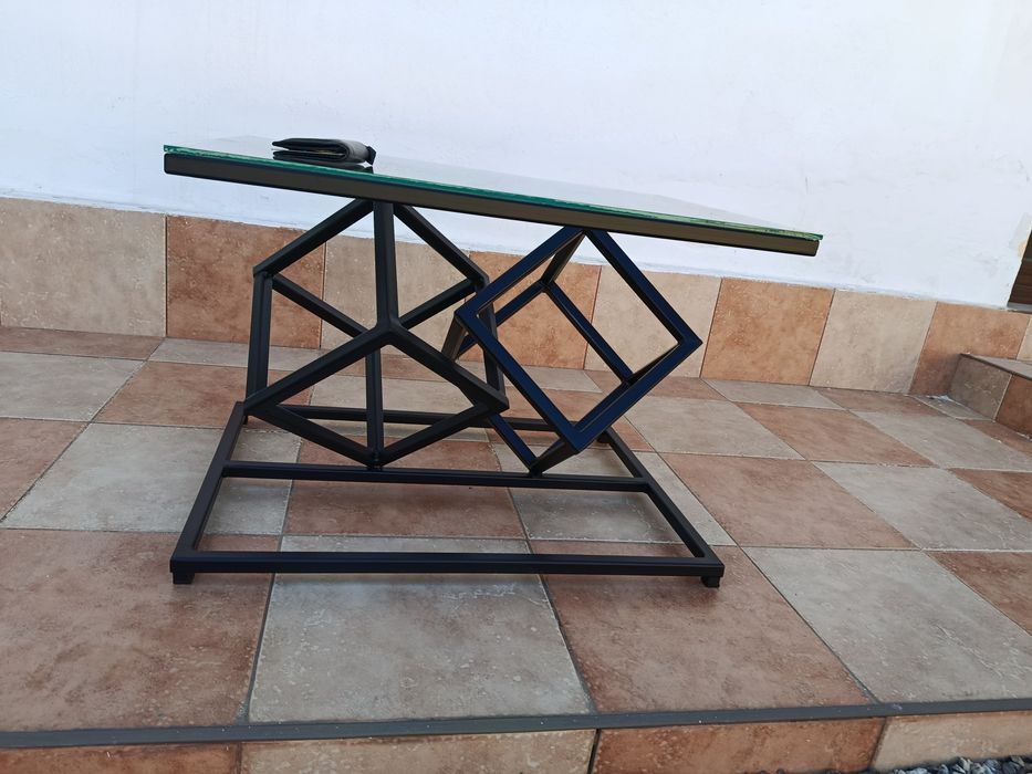 Măsuță cafea - design geometric