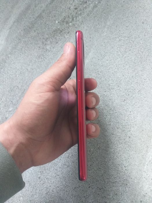 Samsung a51 telefon sotladi