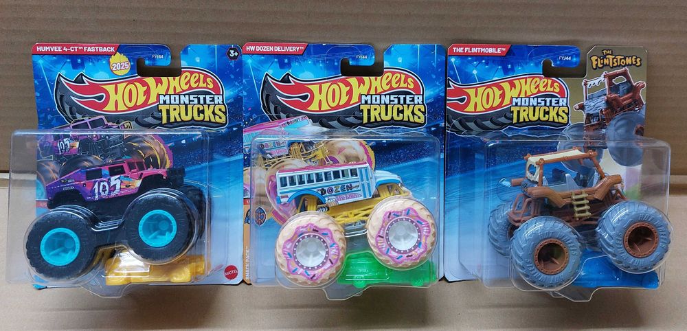 Колички Hot Wheels Monster Trucks / Color shifters / бъги - 15 модела