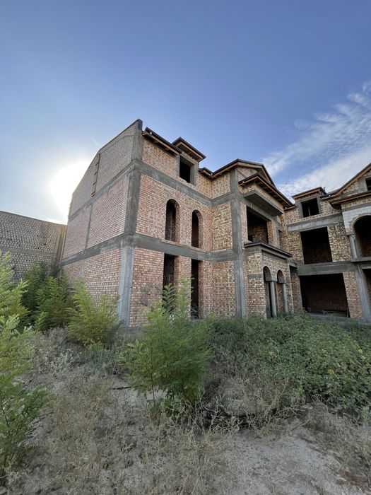 Продаётся дом коробка