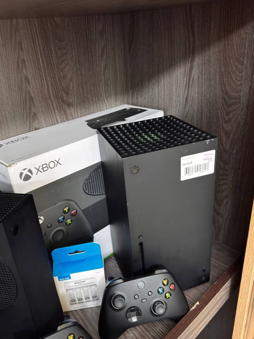 Игровые приставки Xbox Series