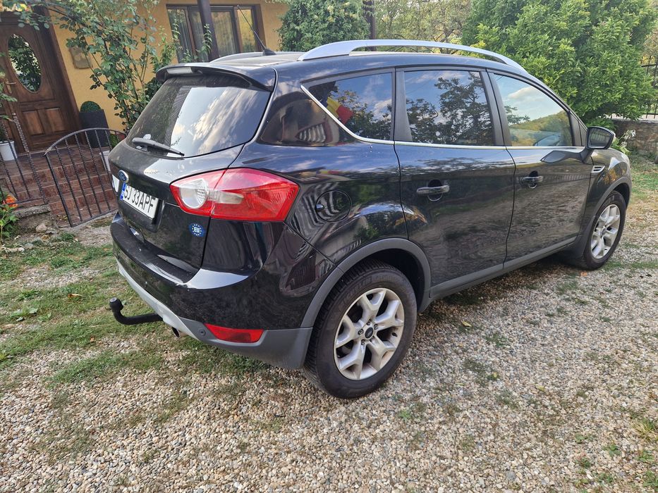 Vand Ford Kuga 4x4 Euro 5 prima inmatriculare 2012