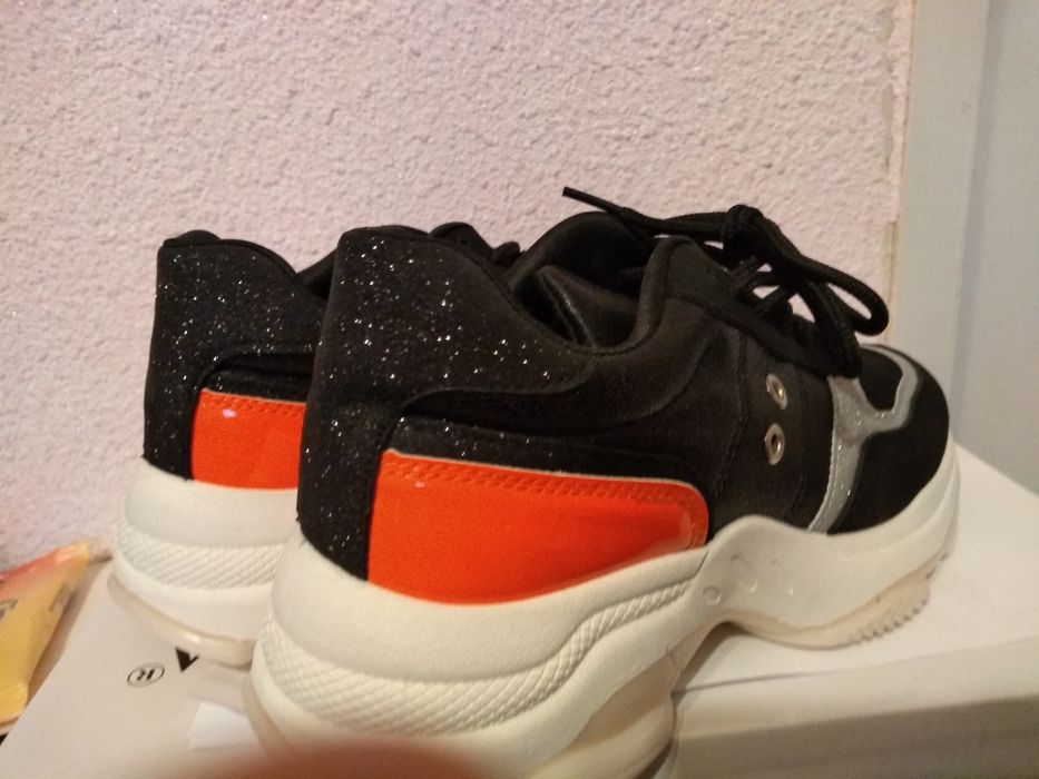 Sneakersi dama nr 38 pt primavara/vara