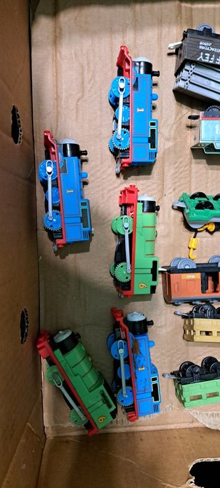 Trenulete Thomas cu baterii