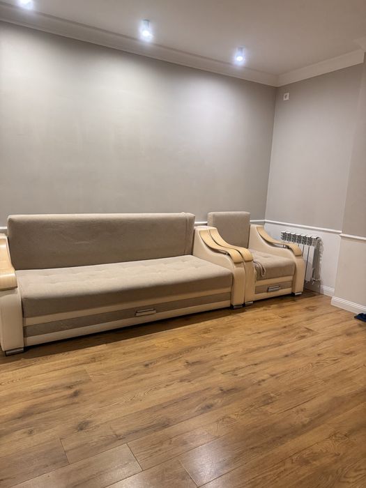 Продам диван с креслом