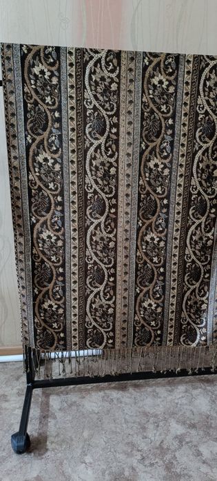 Продаю палантины 1000 тг