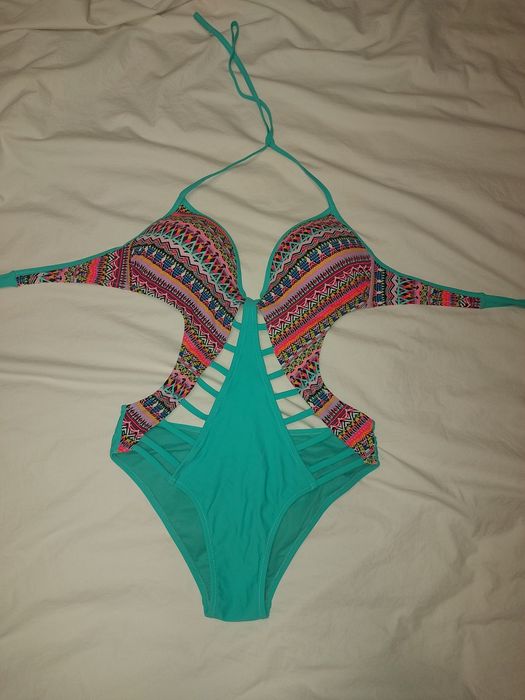 2 броя за 25лв Бански комплект NEXT  34А/В; EUR-75А/B