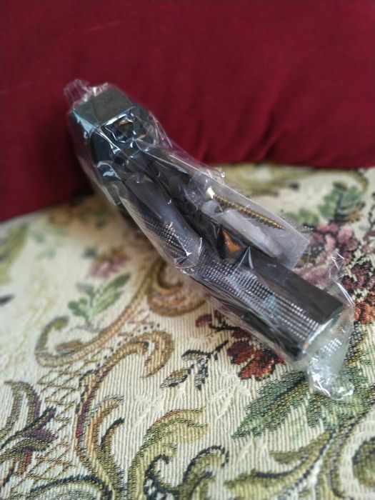 Стойка за китара