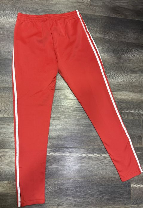 Червен анцунг Adidas