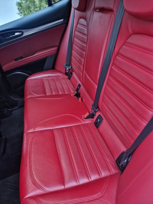 Alfa Romeo Stelvio,**28.155 km**,benzina,280cp,4x4,EURO 6