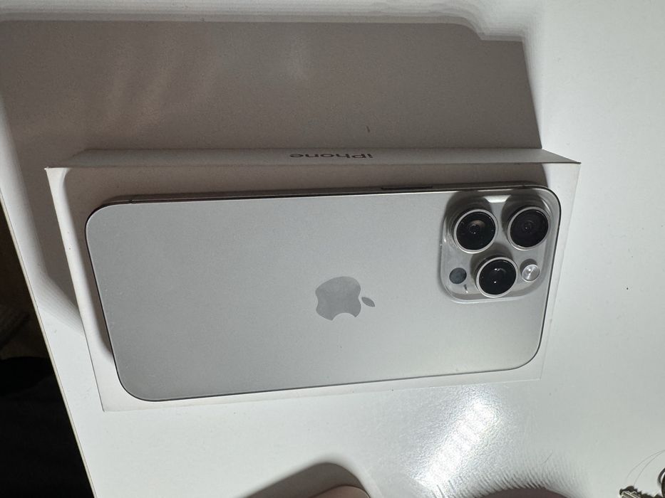 iPhone 15 Pro Max 256GB – eMAG • Garanție • Baterie 87%