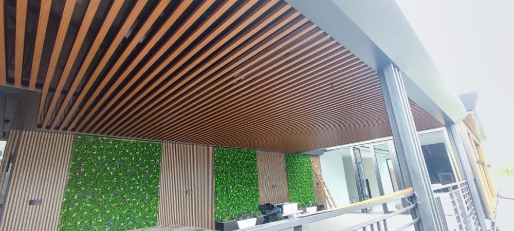 Grilyata grilyanda potolok rechniy armstrong akvapanel led reka PC-28