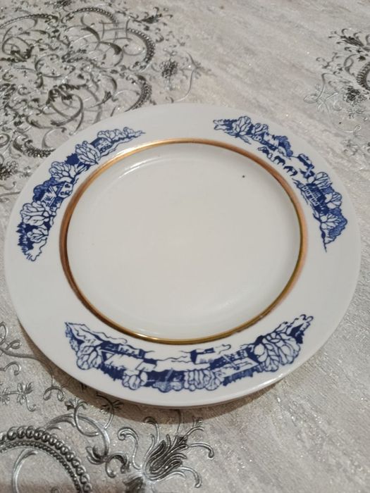 Idish tavoqlar sotiladi 100.000