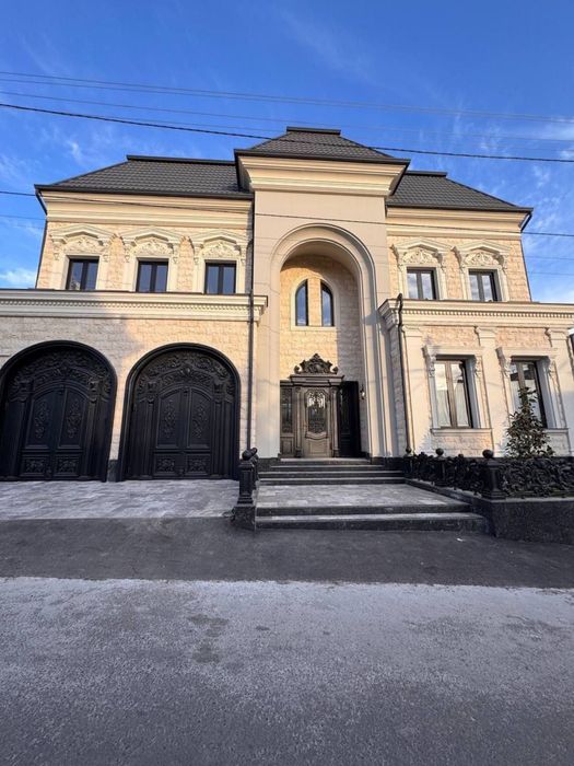 Продам Дом центр Луначарский