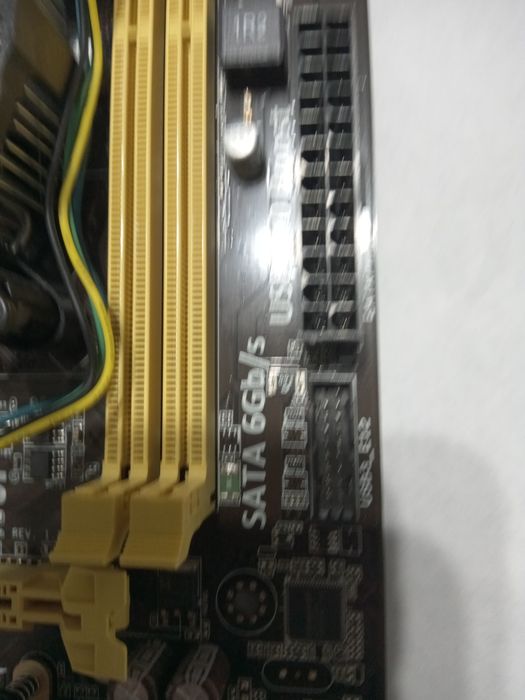 Asus H81M2 + Intel Core I3-4360 и охлаждане