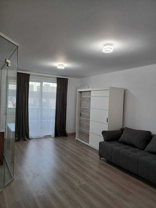 Inchiriez apartament 1 camera Urban Plaza