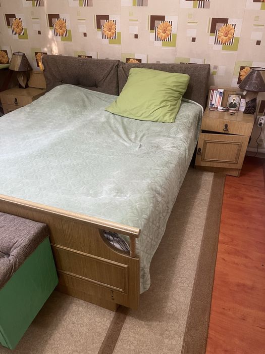 Продам спальный гарнитур производство Мерей