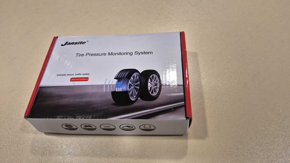 Комплект сензори и монитор за налягане на гумите