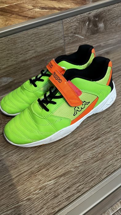 Adidasi     Kappa