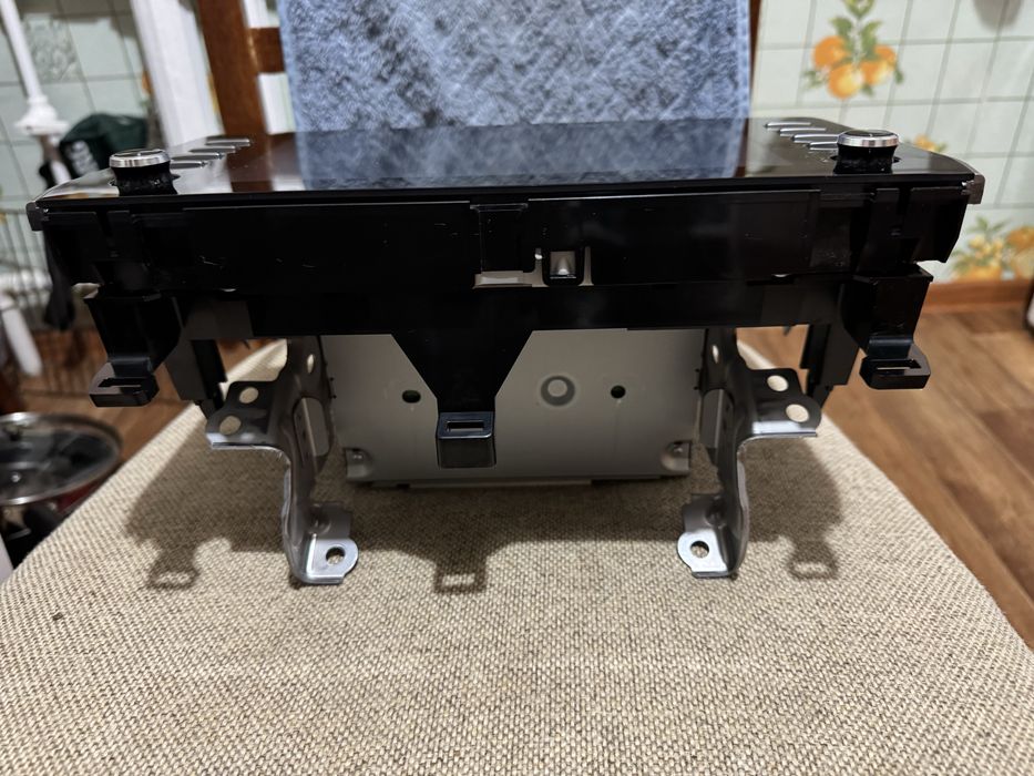 Монитор от Prado 150