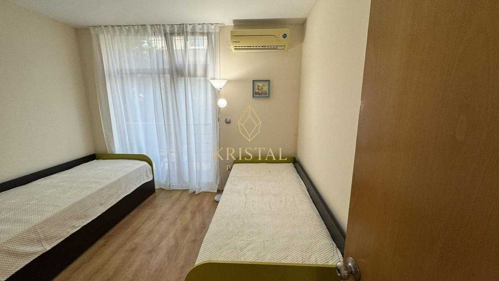 ID: 184 Продава се апартамент с две спални близо до морето в курортния град Свети Влас
