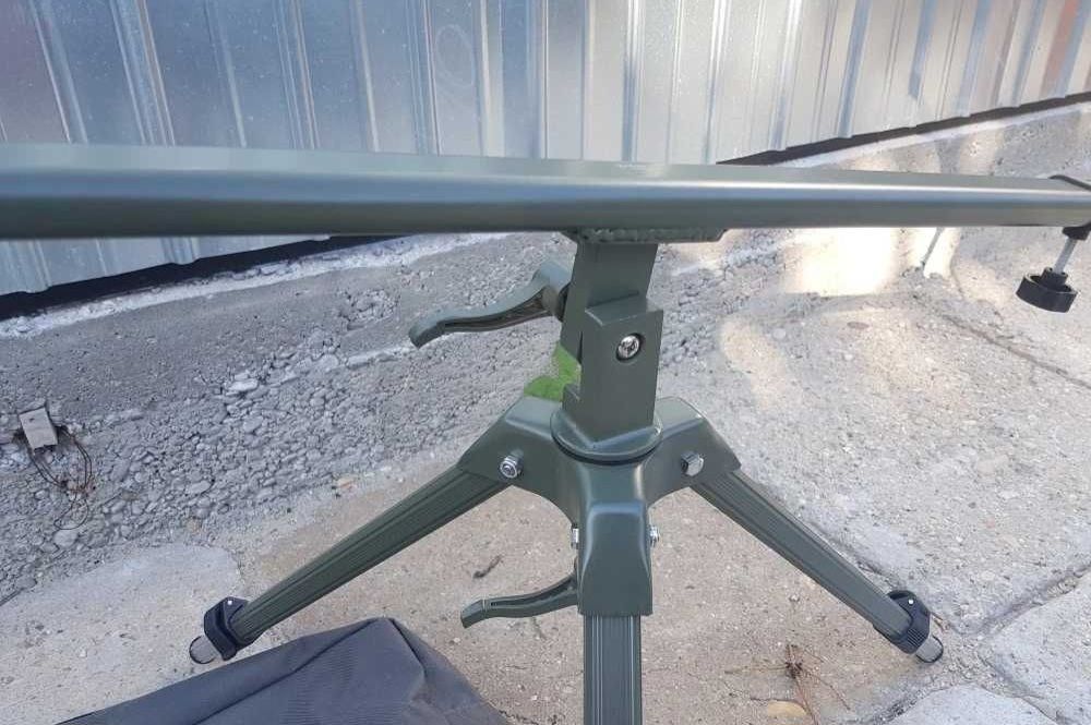 Rod Pod EAST SHARK pentru 3 sau 4 Lansete Tripod 360 Grade