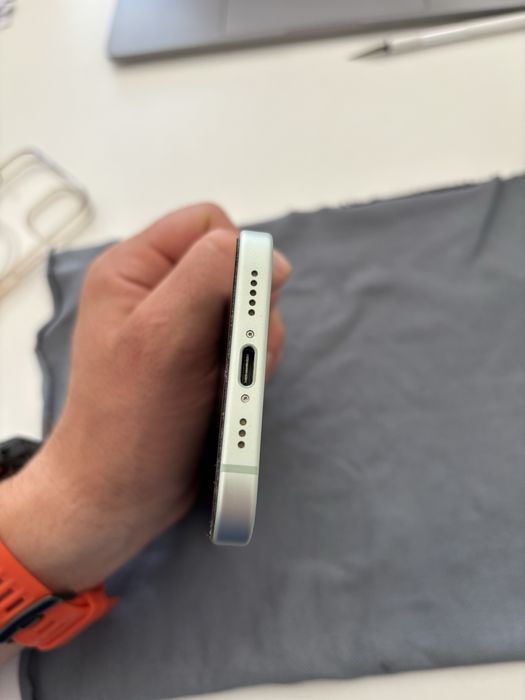 iPhone 15 128  gb