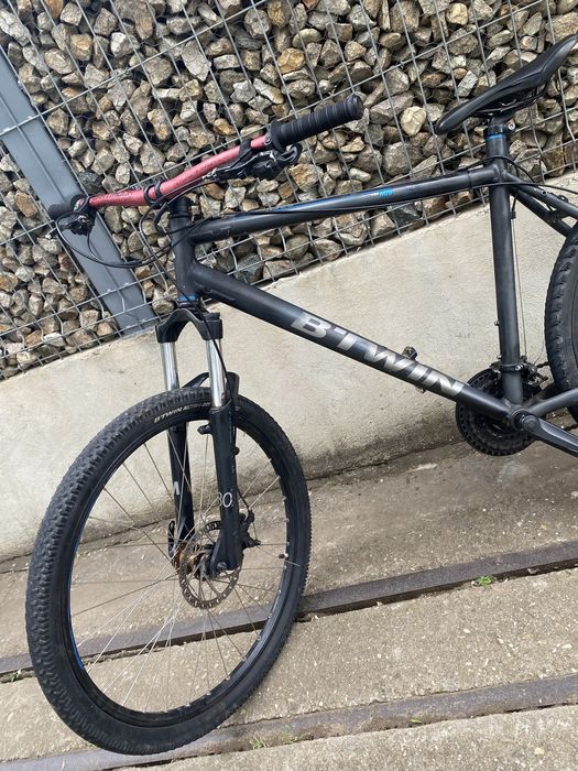 B’TWIN Rockrider 300 MTB – frâne pe disc