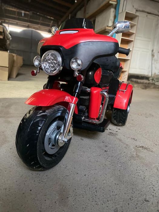 мотоцикл красный