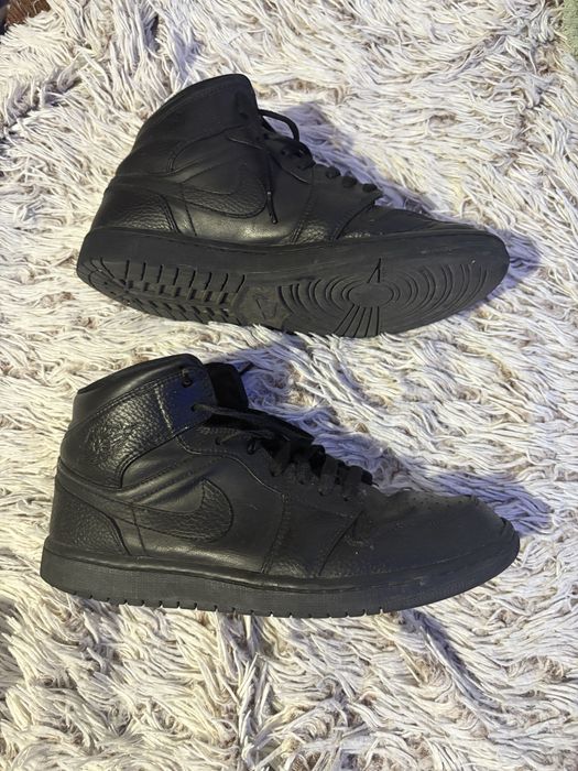 Nike Air Jordan 1 Black