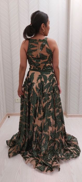 Вечернее платье размер 42-44