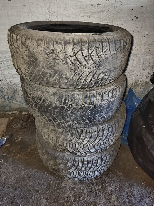 Комплект шипованной резины на 15