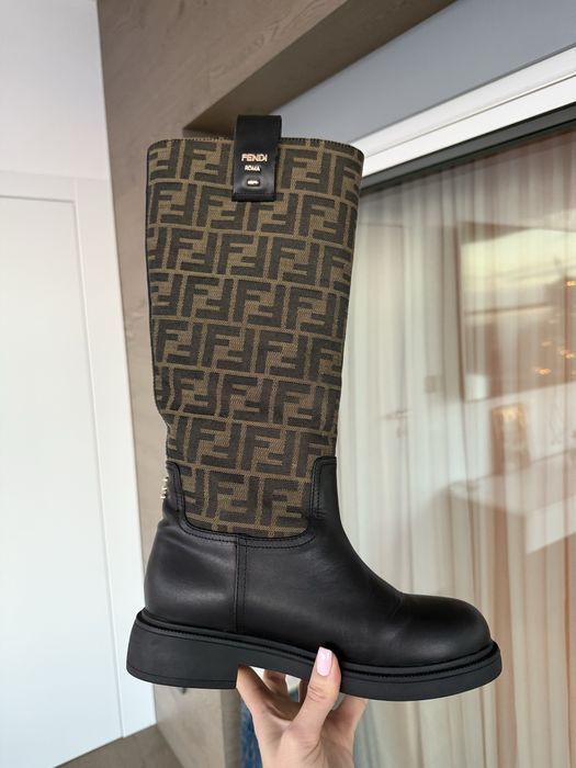 Fendi естествена кожа ботуши кафяви