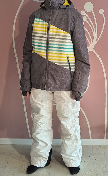 НОВИ!!! и употр. мъжки и дамски. Ски екипи р-р S